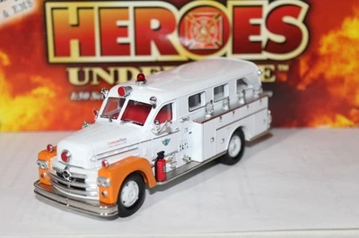 CORGI Heroes Under Fire Seagrave 70th Anniversary Safety Sedan Firehouse Expo - Image 1 of 4