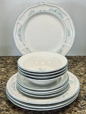 Brickoven Stoneware Vineyard 12 предметов набор 4 ужина, 4 салата, 4 чаши синий цветочный - Изображение 1 из 4