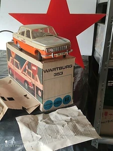 VINTAGE WARTBURG 353 SPIELZEUG AUTO DEUTSCHLAND PIKO ANKER AKKU OPER.REMOTE 1:20 DDR DDR DDR DDR - Bild 1 von 12