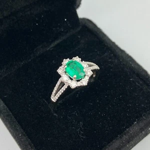 14k Diamond & Emerald Split Shank Halo White Gold Ring Size 6.25 - Picture 1 of 5