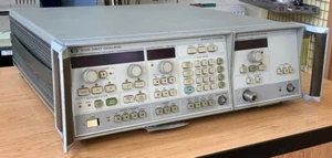 Hewlett Packard 8350B/83545A, sweep generator - Picture 1 of 3
