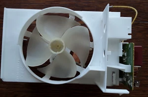 Panasonic Microwave Oven Cooling Fan Motor from Model NN-S505WF countertop unit - Picture 1 of 3