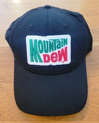 Mountain MTN DEW вышитая нашивка шляпа крышка ограниченного тиража черный промо! НОВЫЙ - Изображение 1 из 4