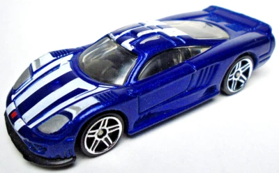 Coche Hot Wheels Saleen S7 2001 azul fundido a presión 1:64 2 7/8" con rayas blancas Foto 1 de 4