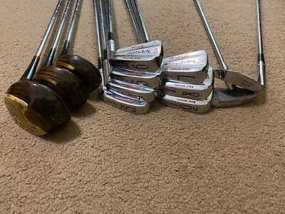 Juego de hierro para palos de golf Wilson 3-9 vintage, cuña, madera  Foto 1 de 4