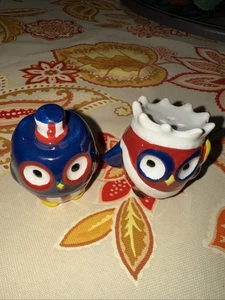 Salz & Pfefferstreuer Set - Patriotische Eule 4. Juli rot weiß & blau selten 2,25" - Bild 1 von 5