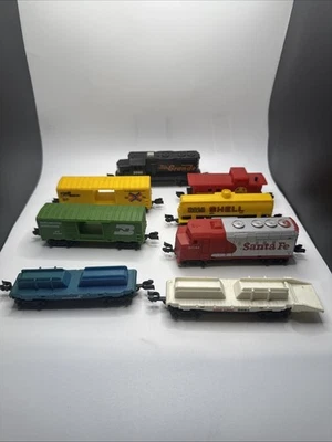 1983 Mattel Hot Wheels Sto & Go Train Cars Lot (8) Rare 2 Engines - Image 1 of 4