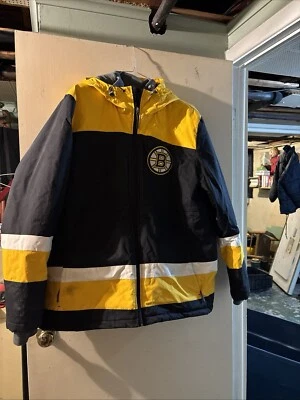 Two XL GIII Sports By Carl Banks Bruins Winter Jacket - Image 1 of 3