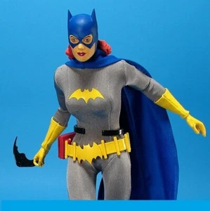 DC Direct 1:6 Scale Batgirl Classic 13 Inch Figure MINT IN PACKAGE - Picture 1 of 12