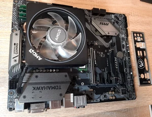 Ryzen 2700x Pakiet płyta główna AM4 24 GB DDR4 256 GB M.2 Windows 11 RGB Cooler - Zdjęcie 1 z 10