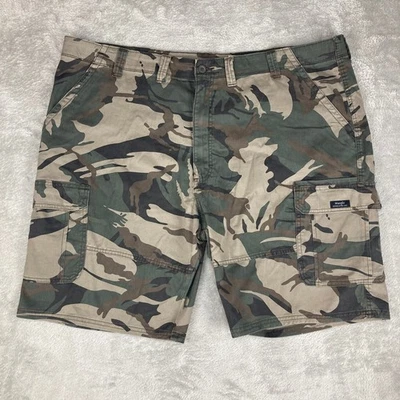 Wrangler Relaxed Fit Camo Cargo Shorts Mens Size 46 Casual Outdoor - Image 1 of 4