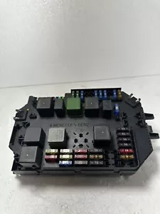 Mercedes-Benz S400 CL600 CL550 S600 S65 AMG S63 AMG 07-10 Relay Box - Picture 1 of 11