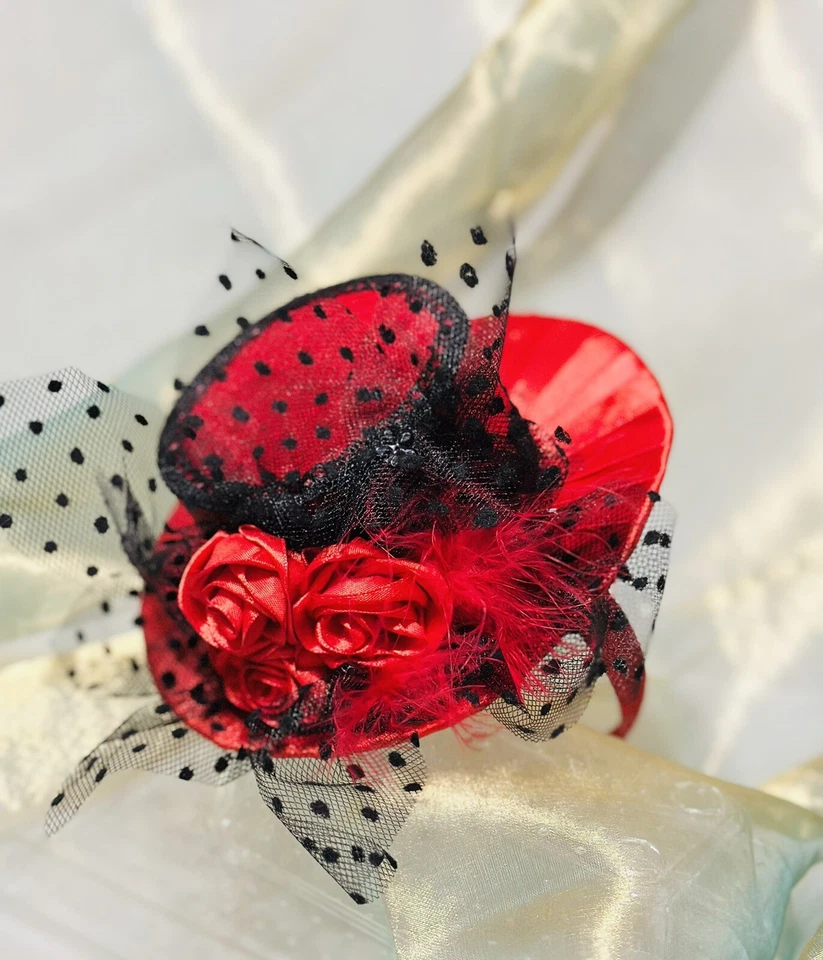 Halloween Flores Rojo y Negro Mini Sombrero Diadema Halloween Disfraz Hecho a Mano Foto 1 de 2