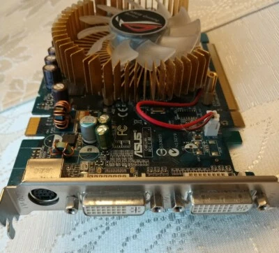 ASUS EN8600GT PCIe Graphics Card - Image 1 of 2