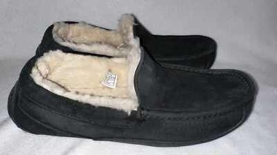 Zapatillas cómodas UGG Ascot 5775 negras de gamuza de cuero de oveja zapatos para hombre talla 9 Foto 1 de 4