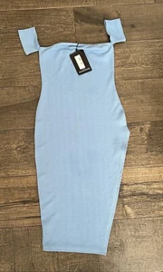 Pretty Little Thing Kleid Größe 4 Hellblau Neu mit Etikett - Bild 1 von 5