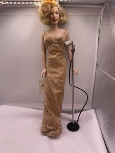 Limited Edition Franklin Mint Marilyn Monroe "Happy Birthday Mr. President" Puppe - Bild 1 von 5