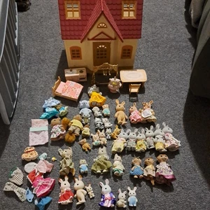 Sylvanian Families Bundle - Picture 1 of 9