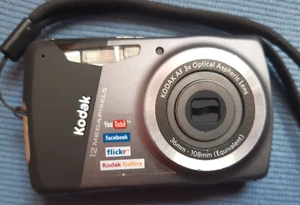 FOTOCAMERA KODAK EASYSHARE M530 (DA TESTARE NON VERIFICABILE FUNZIONAMENTO) - Bild 1 von 5