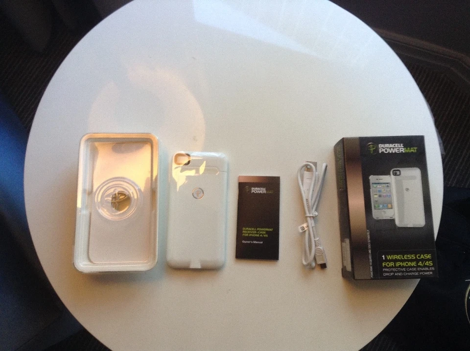 Duracell Powermat White Apple I phone 4/ 4S Case  - Image 1 of 2