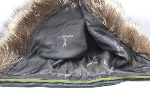 SAINT LAURENT (YSL) Cappuccio Yves Saint Laurent pelle verde bordo pelliccia attacco logo fodera rimovibile