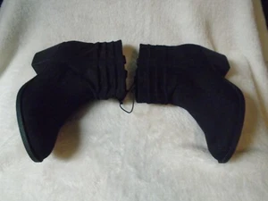 Arizona Women's Sz 9.5 Black Faux Suede Ankle Boots (w/Top "Ruffles Accents) - Picture 1 of 4