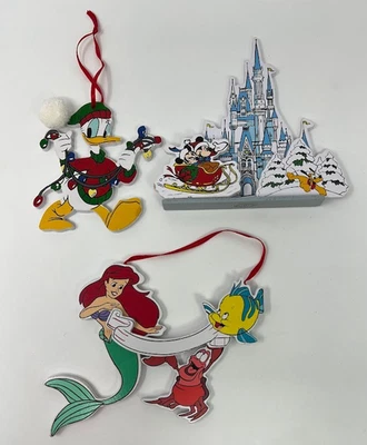 Vintage Disney Madera Navidad Adornos Castillo Pato Donald Sirenita Foto 1 de 4