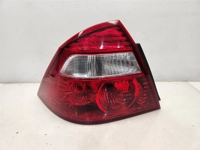 2005-07 Ford Five Hundred Drivers Left Tail Light  - Image 1 of 4