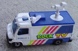MATCHBOX MB LOOSE TV NEWS TRUCK MB 68 ROCK TV MOBILE 1 1993 WHITE - Picture 1 of 4