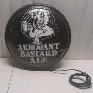 "Raro ARROGANTE BASTARDO ALE CERVEZA BARRA SIGNO piedra clara cervecería 17"" plástico de colección" - Imagen 1 de 6