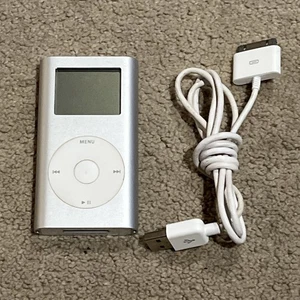 iPod Mini primera generación 4 GB con cable de carga de uso - Funciona - En muy buena condición - Imagen 1 de 6