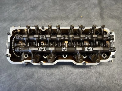 89-90 Nissan 240sx S13 OEM KA24E culata de motor 2,4 L OEM Foto 1 de 4