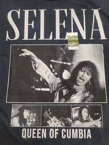 Selena Quintanilla XL T-shirt 4 Photos Singing Queen of Cumbia Mens Brand New - Picture 1 of 4