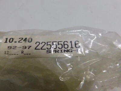 22555616 1992-95 OLDS ACHIEVA FLOOR CONSOLE HANDLER SPRING SELLING 3 - Image 1 of 3