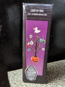 Disney Pesadilla antes de Navidad árbol iluminado 16” adornos de decoración navideña - Imagen 1 de 2