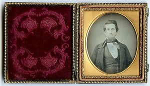 1/6 PLATE DAGUERREOTYPE PHOTO PORTRAIT OF A YOUNG HANDSOME MAN - Imagen 1 de 2