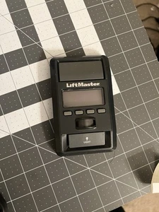 NEW! LiftMaster 880LM 880LMW Wall Control Panel Security 2.0+ - Picture 1 of 1