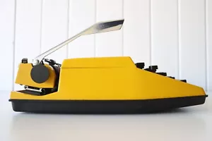 Bright Yellow Adler Manual Typewriter ***** Excellent Working Condition ***** - Picture 1 of 11