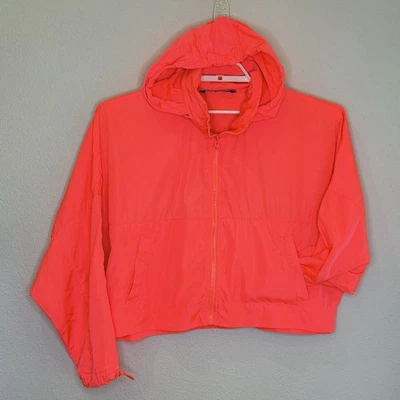 Chaqueta cortavientos Zara para mujer talla mediana manga larga bolsillos con capucha Foto 1 de 4