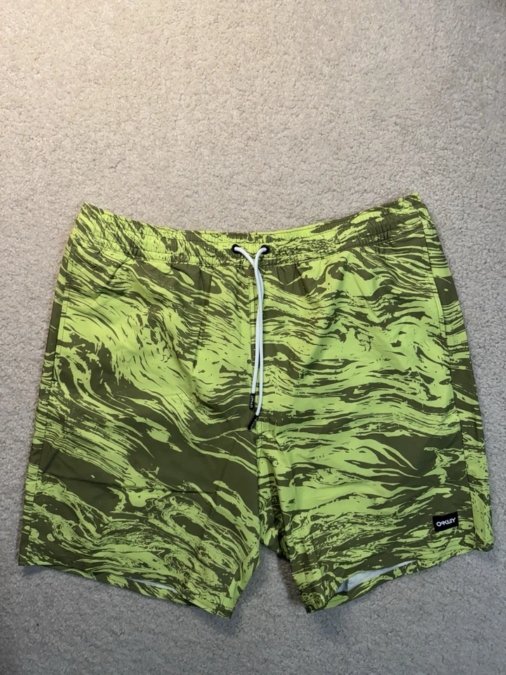 Oakley Men’s XS Beach Flower Striped Swim Shorts