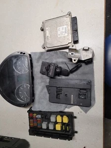 MERCEDES SPRINTER OM651 ENGINE ECU KIT - Picture 1 of 9