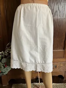 VTG 1960s White Half Slip By Gossard Artemis, Medium Short, U.S.A., Cotton Blend - Picture 1 of 10