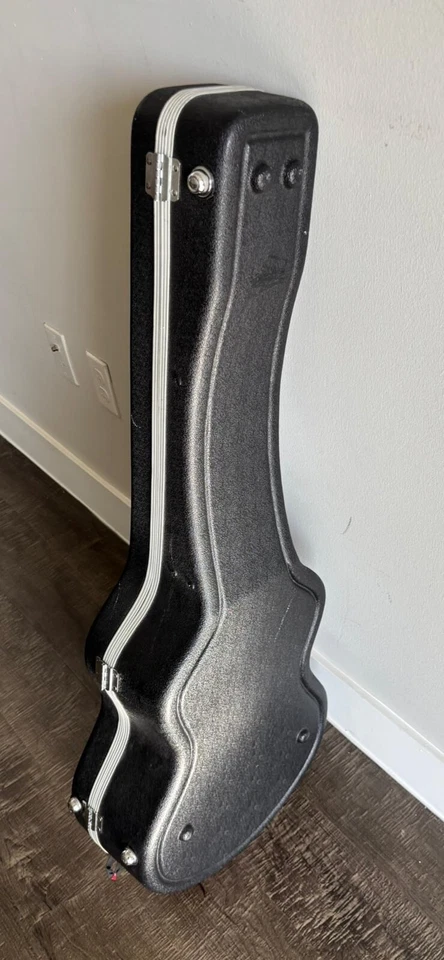 Marshall Molded Hardshell 旅行盒吉他黑色 38x40x6x15 码 — 第 1/4 张图片