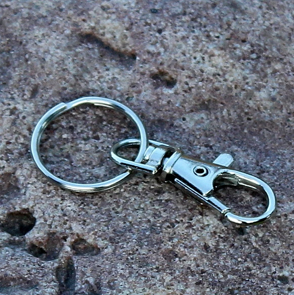 Cierre Mosquetón Color Plata 6x39 MM Con Anillo para Llaves Diámetro 16MM Nuevo - Imagen 1 de 1