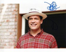 Diedrich Bader Raising Hope autographed photo signed 8x10 #3 Gary