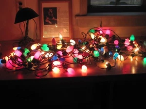 4 BOXES OF VTG CHRISTMAS C9 INDOOR OUTDOOR 25 LIGHT STRING SETS NIB MULTI COLOR - Picture 1 of 12