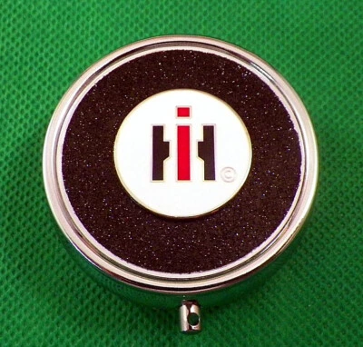 International Harvester Ashtray - Image 1 of 4