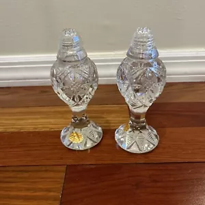 VIANTIQUE BOHEMIAN/CZECH CUT CRYSTAL TALL PEDESTAL SALT & PEPPER SHAKERS FLORAL - Picture 1 of 12