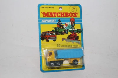 MATCHBOX SUPERFAST #50 ARTICULATED TRACTOR TRAILER DUMP TRUCK, NEW IN PACK - Image 1 of 4