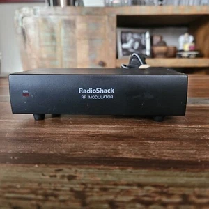 Radio Shack RF Modulator NO15933409 120V AC 60Hz 4.5W Pre-owned Tested - Picture 1 of 19